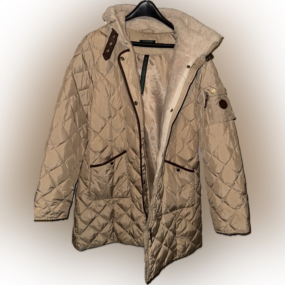 Lauren Ralph Lauren Quilted Beige Puffer Coat with Faux Fur